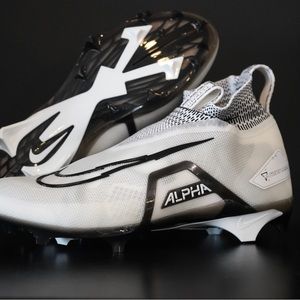 Nike Alpha Menace Elite 3 White Ghost Football Cleats CT6648-100 Men's Size 12